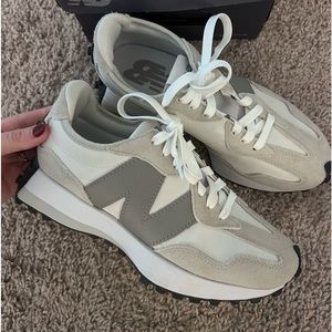 New Balance 327 - worn only 2-3 times